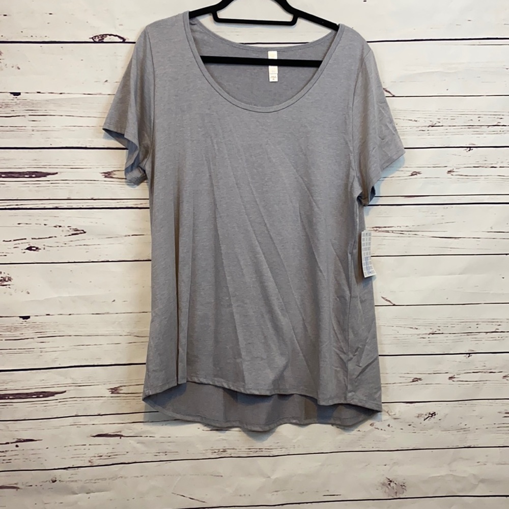 NWT classic tee